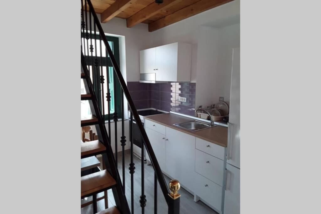 Giorgina'S House Apartment Đảo Sými Ngoại thất bức ảnh